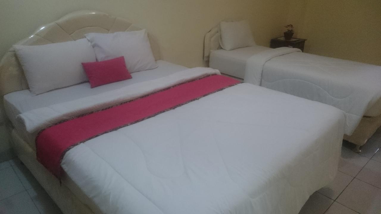 Edutel Undiksha Hotel Singaraja  Exterior photo
